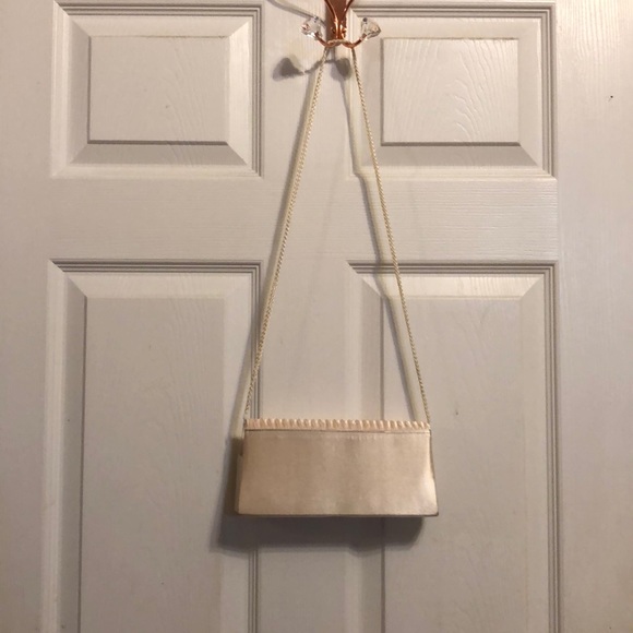 Handbag - Picture 3 of 5